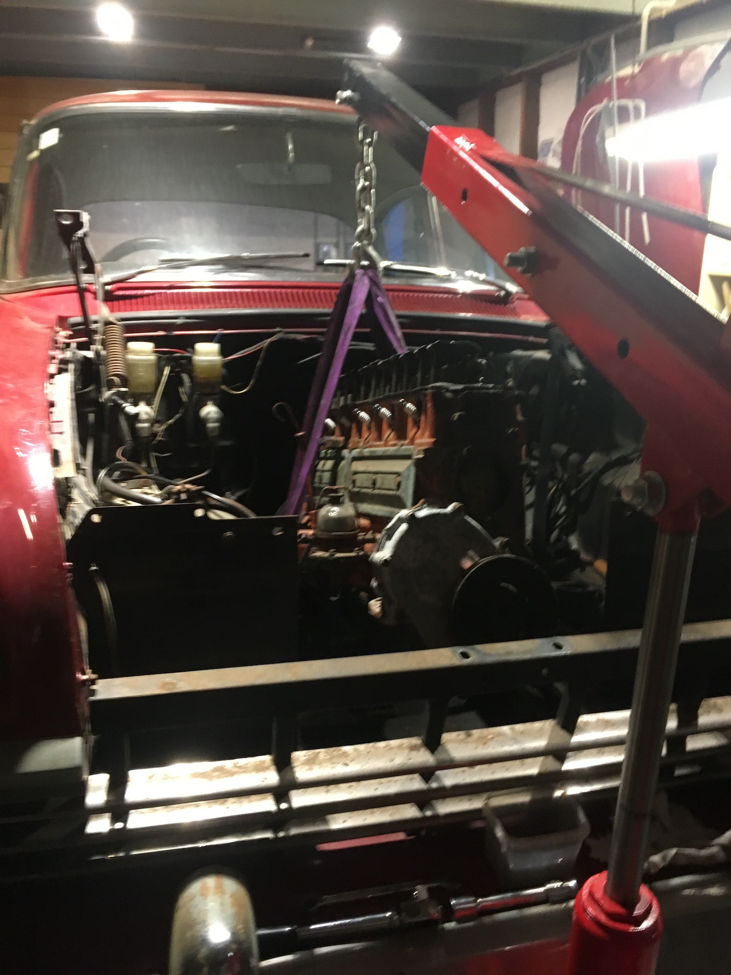 05_EngineOut_LowerHoist.JPG