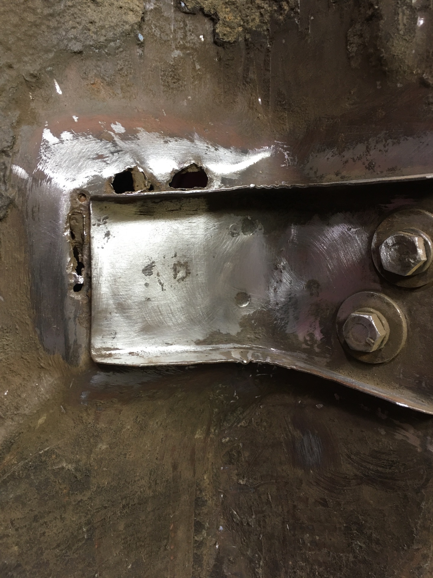 LowerHinge1.JPG
