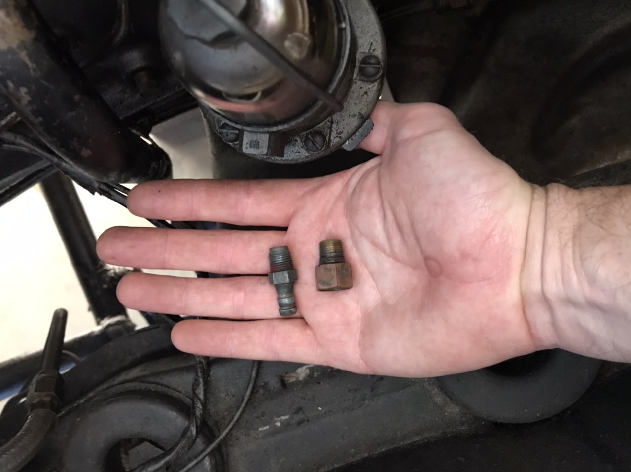 Barb connector