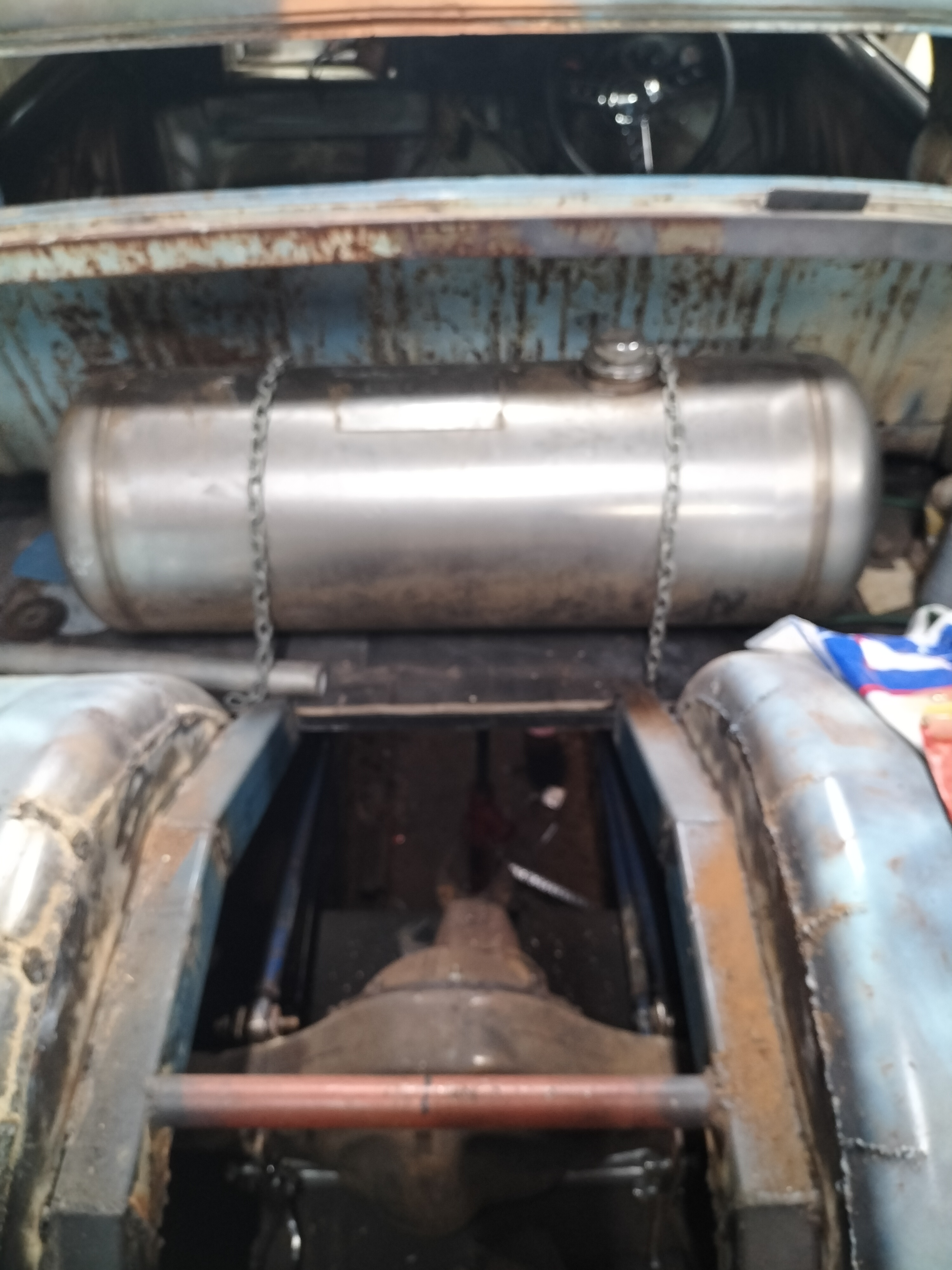 75 lt fuel tank mock up