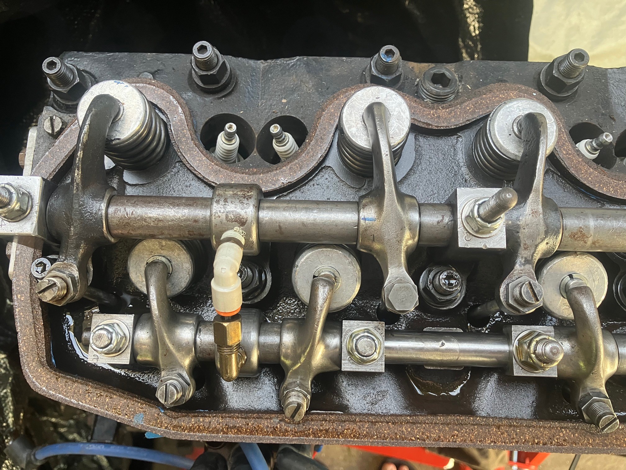 plastic oil fitting.jpg