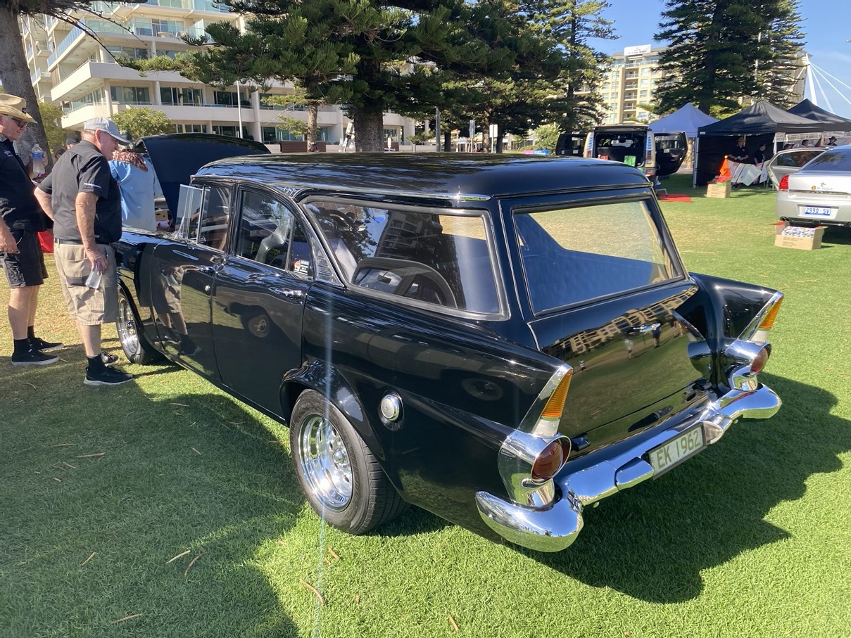 wagon 1.jpg