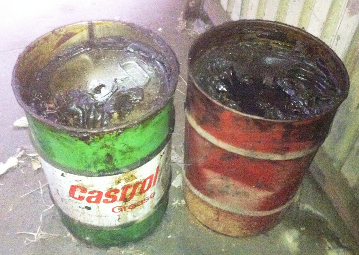 2 big drums of grease Unused