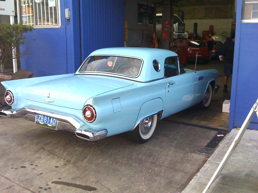 WOW!!!! thunderbird... love that colour
