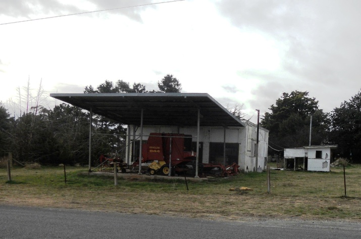 Plenty of Route 66- type Roadside relics on parts of the old highways An Old Petrol Station