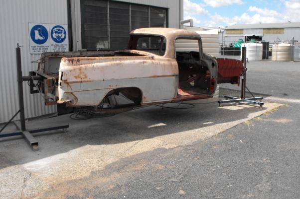 ute ready for sand blasting.jpg