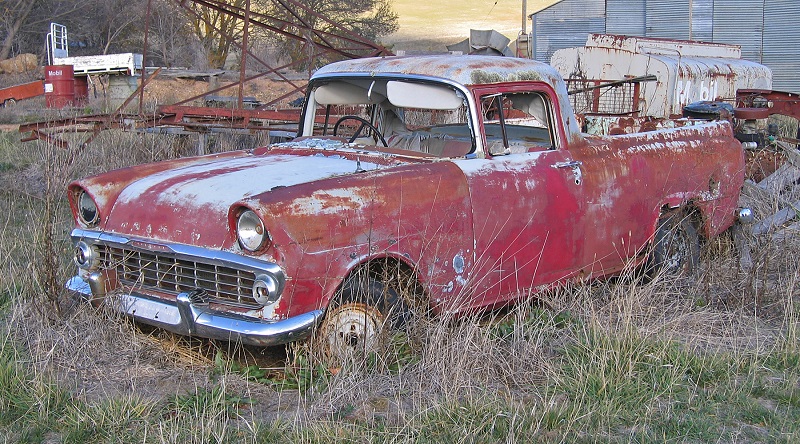 1961EK-Holden_Benambra,Vic.jpg