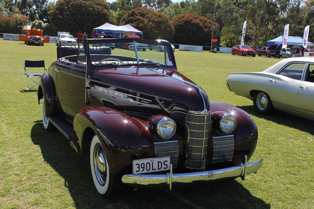39 Olds.jpg