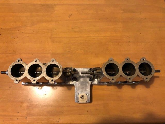 Fuel distribution plate in place.JPG